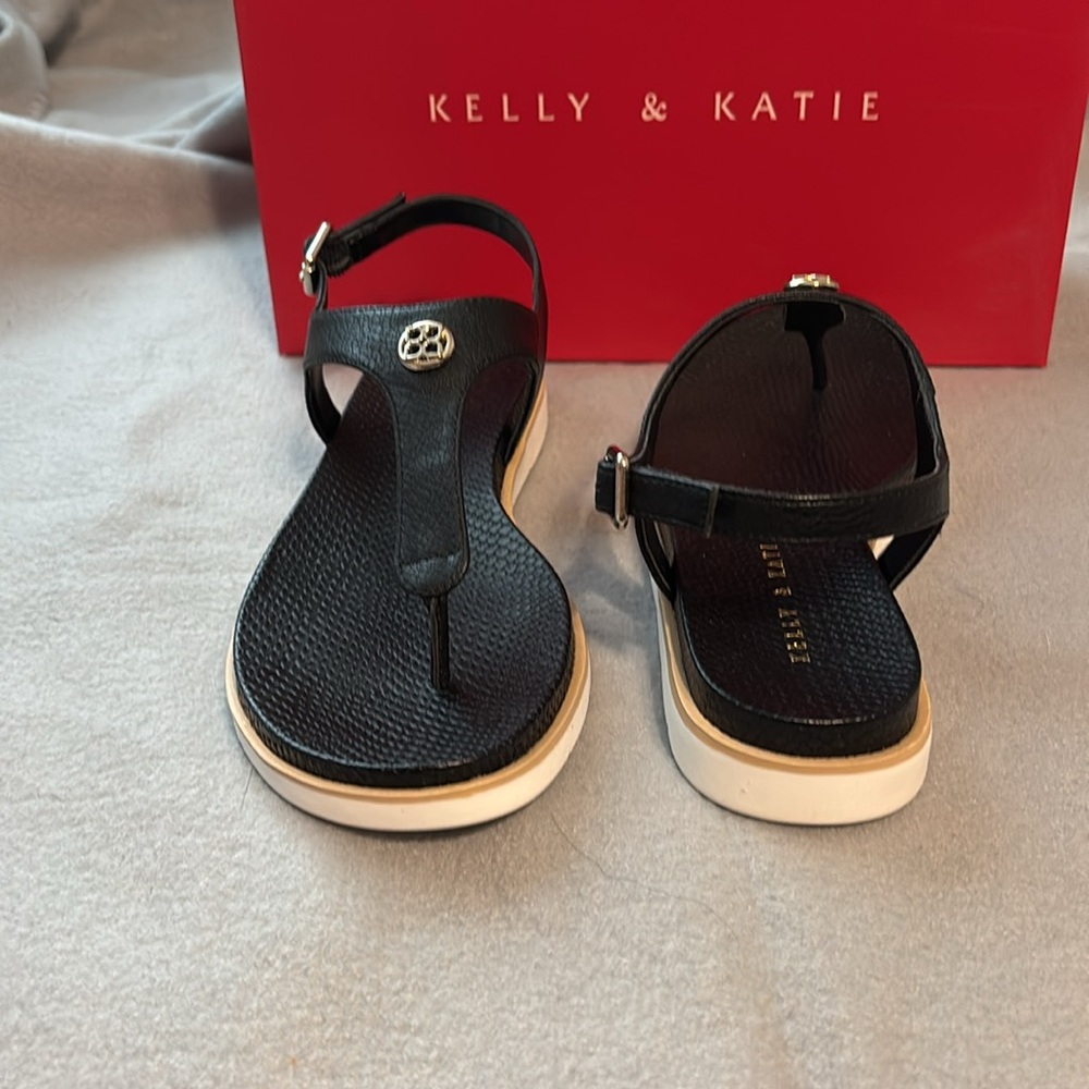 Kelly & Katie sandals - Picture 2 of 3